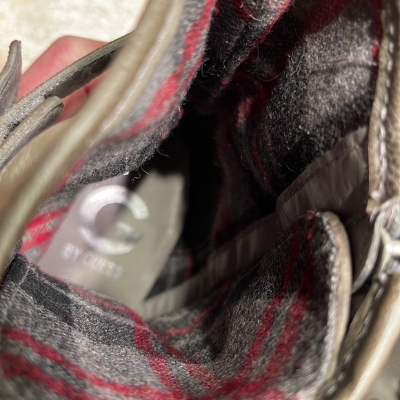 Guess Lace Up Boots - Picture 9 of 9